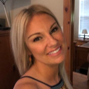 Meet your Posher, Jaye